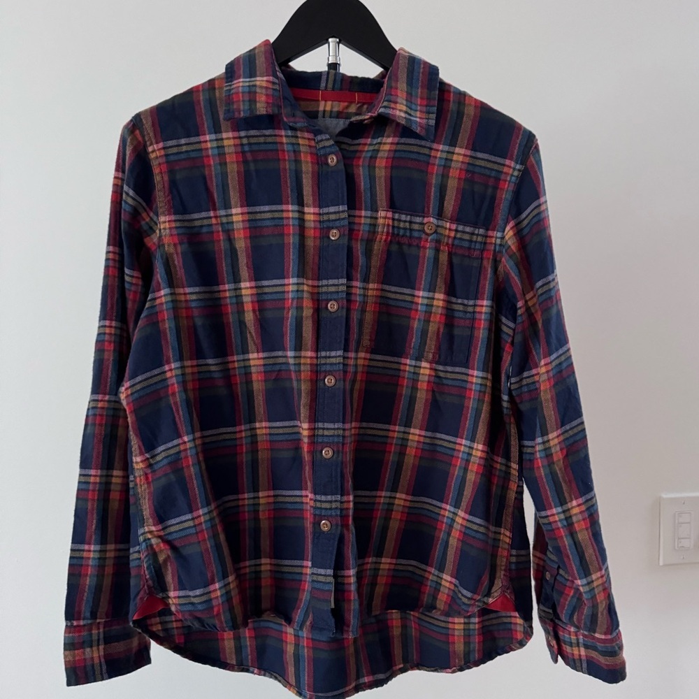 L.L. Bean Blue and Red Plaid Casual Button up Shirt Medium